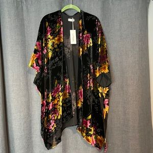 Velvet burnout floral kimono